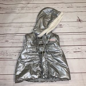 Calvin Klein girls puffer vest